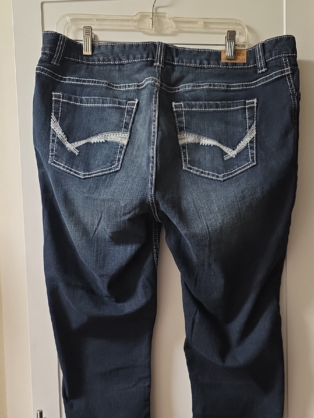 Reign Skinny Jeans in Dark Blue with White Stitching Size 16